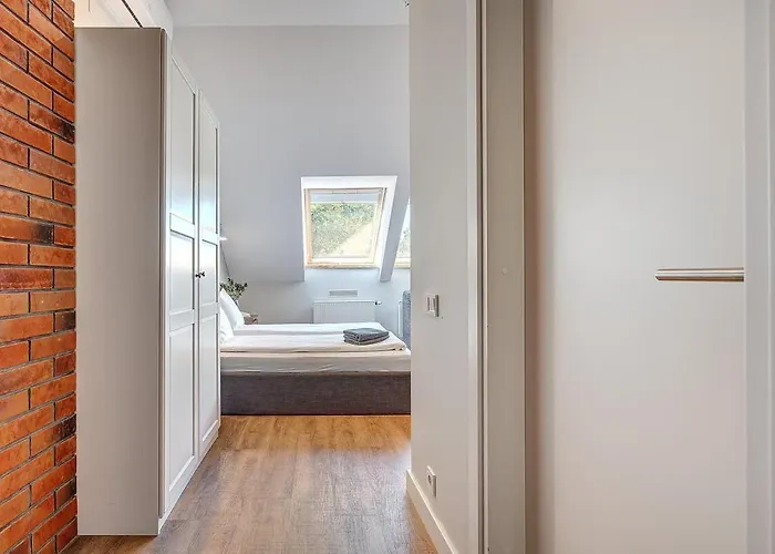 Domillion New Modern Old Town U2304