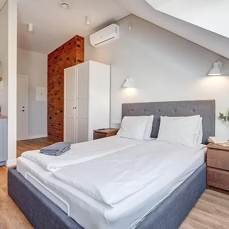 Domillion New Modern Old Town U2304 شقة