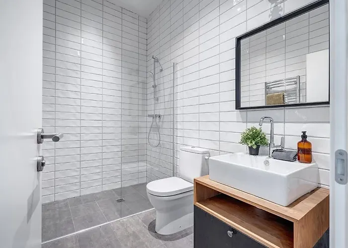 Domillion New Modern Old Town U2304 *